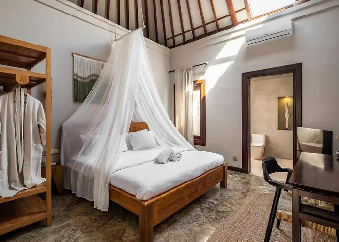 Rumah Ananda Bali - Balinese Umalas Villa *
